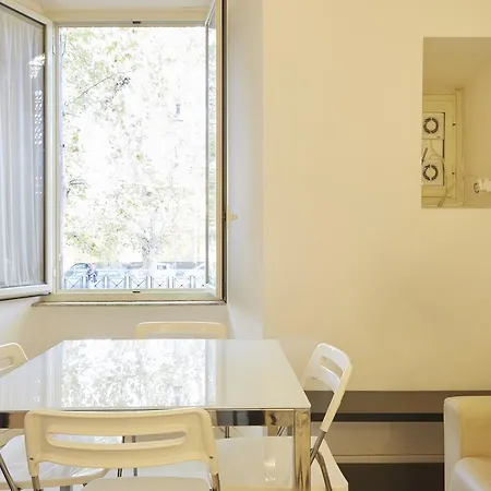 アパート Vatican House